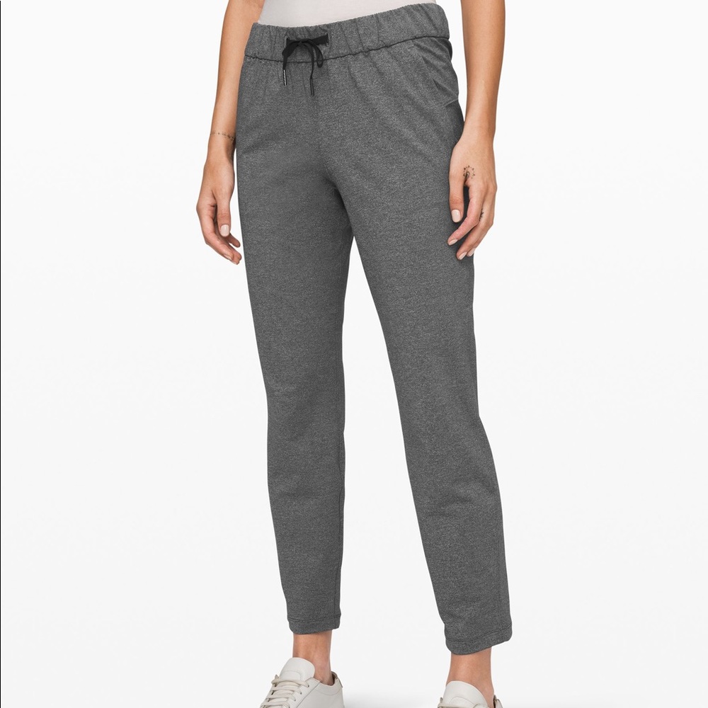 Lululemon On the Fly 7/8 pant.